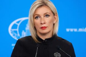 Zaharova: Macron, Kiev’e Rus sivillere yönelik terör saldırıları emrediyor
