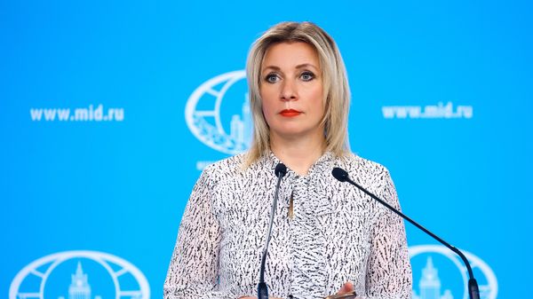 Zaharova: Zelenskiy, Maşa ile Koca Ayı'ya yaptırım uygulayarak cephedeki durumu değiştireceğini sanıyor
