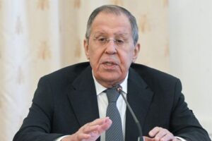 Lavrov: Rusya, İngiltere'yi Ukrayna'daki çatışmanın tarafı olarak değerlendirme hakkına sahip