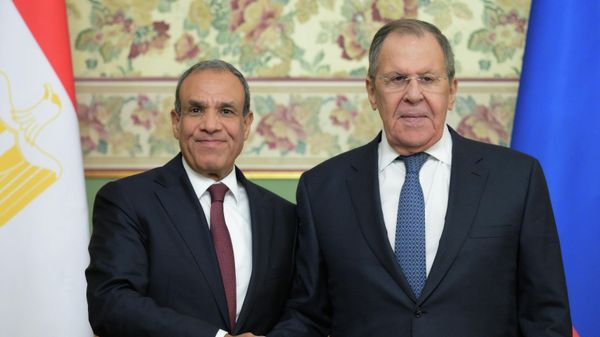 Lavrov, Mısırlı mevkidaşı Abdülati ile Orta Doğu ve Ukrayna krizini görüştü