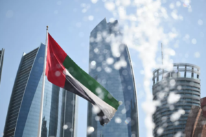 BAE, İran ile tüm ticari ve mali işlemleri askıya aldı