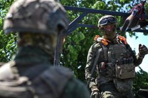 Rus ordusu kararlılıkla ilerliyor: Donbass’ta bir yerleşim daha kontrol altına alındı