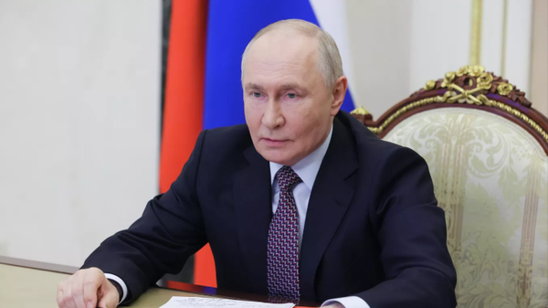 Putin: Rusya, dünyada nükleer enerji zincirinin tamamında uzmanlığa sahip olan tek ülkedir