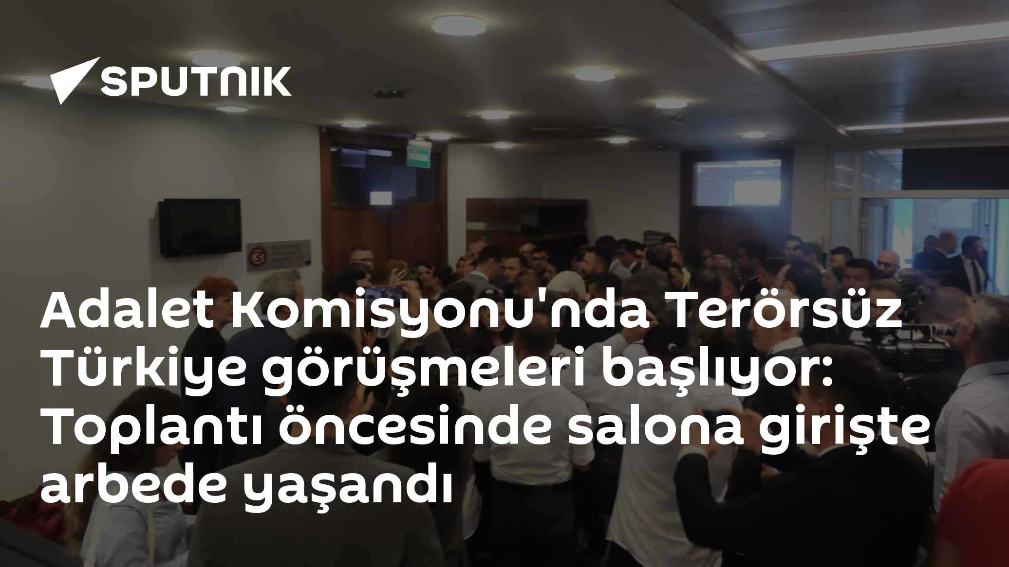 Adalet Komisyonu'nda Terörsüz Türkiye görüşmeleri başlıyor: Toplantı öncesinde salona girişte arbede yaşandı