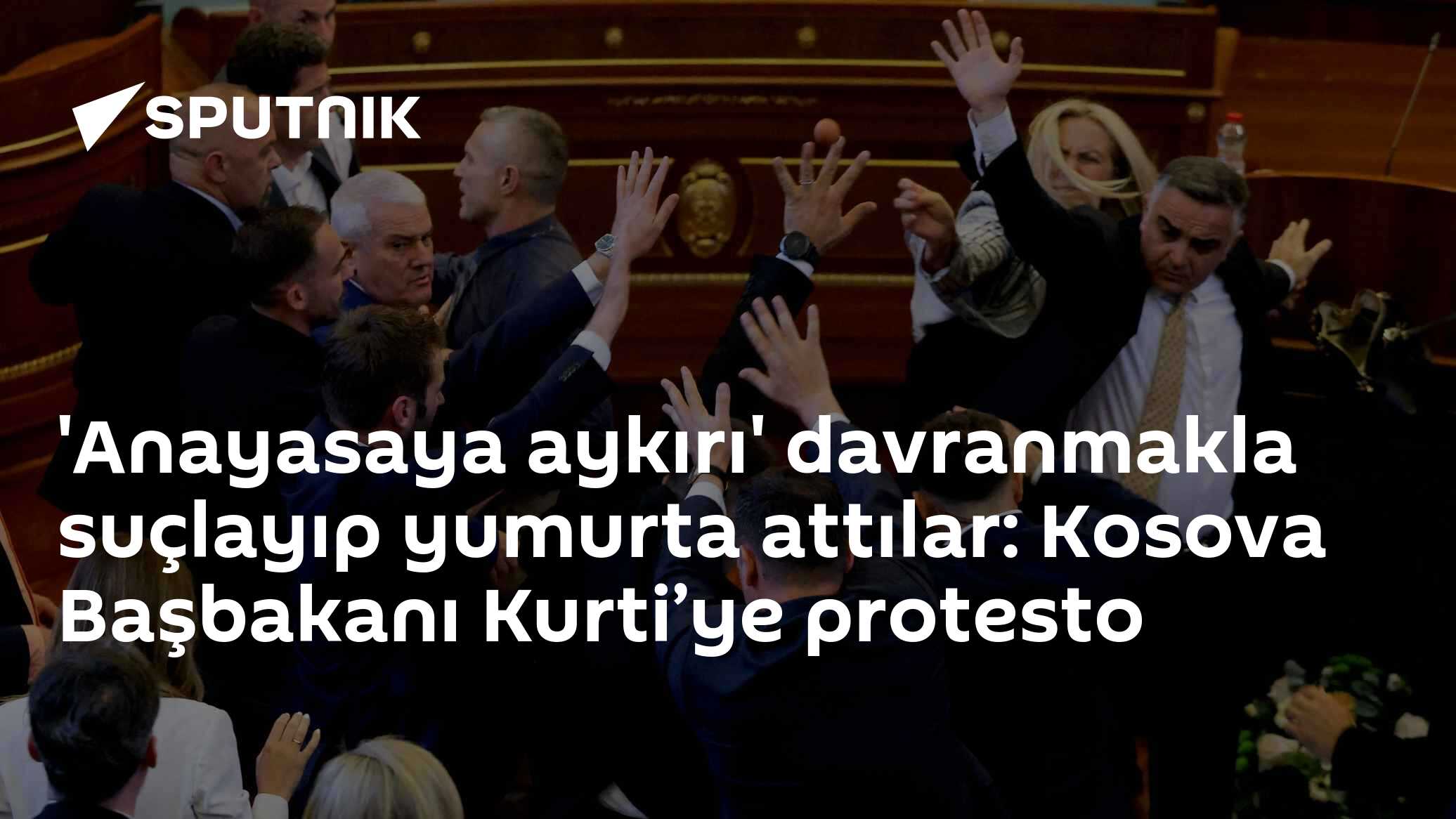 'Anayasaya aykırı' davranmakla suçlayıp yumurta attılar: Kosova Başbakanı Kurti’ye protesto