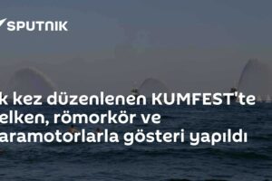 İlk kez düzenlenen KUMFEST'te yelken, römorkör ve paramotorlarla gösteri yapıldı