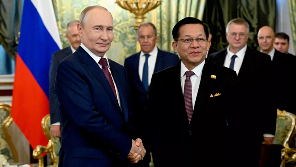 Putin: Rus şirketleri Myanmar'da hidrokarbon üretimi için jeolojik arama çalışmalarına katılmaya hazır