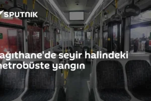 Kağıthane'de seyir halindeki metrobüste yangın