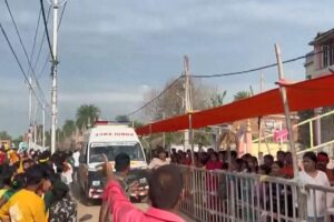 Hindistan'da Hindu tapınağında izdiham: En az 7 kişi öldü