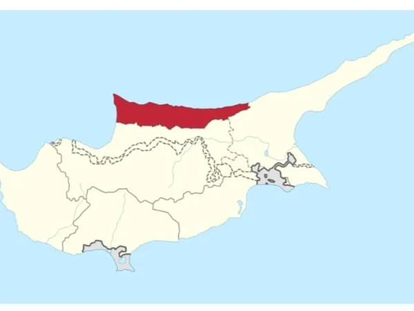 Girne'den Mersin'e gelen yolcu gemisi battı: 'Hayatını kaybedenler var'