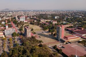 Yapay zeka gözetimi felakete dönüştü: Meksika'da binlerce öğrenci tekrar sınava girecek