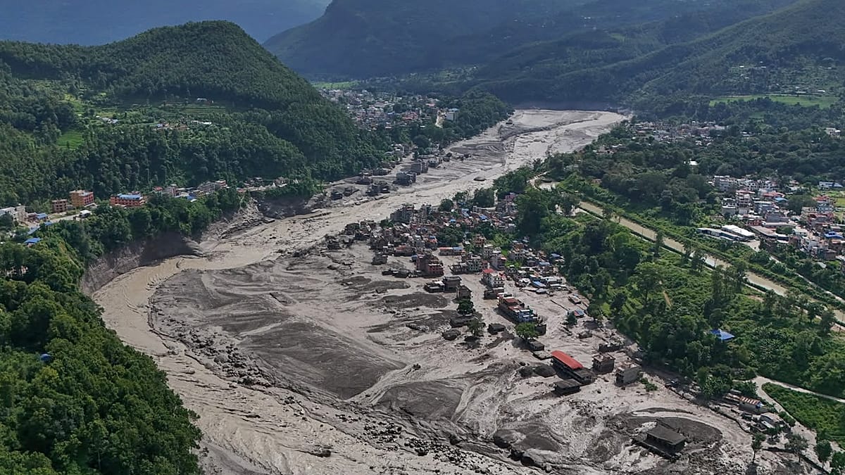 Nepal’de sel felaketi: Yüzlerce kişi kayıp