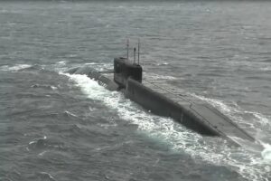 Rusya'nın 'kıyamet denizaltısı' denize açıldı: Poseidon nükleer silahlarını taşıyacak