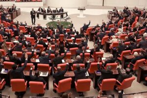 TBMM'de tarihi gün: Genel Kurul, çözüm süreci çerçeve yasasını oylayacak