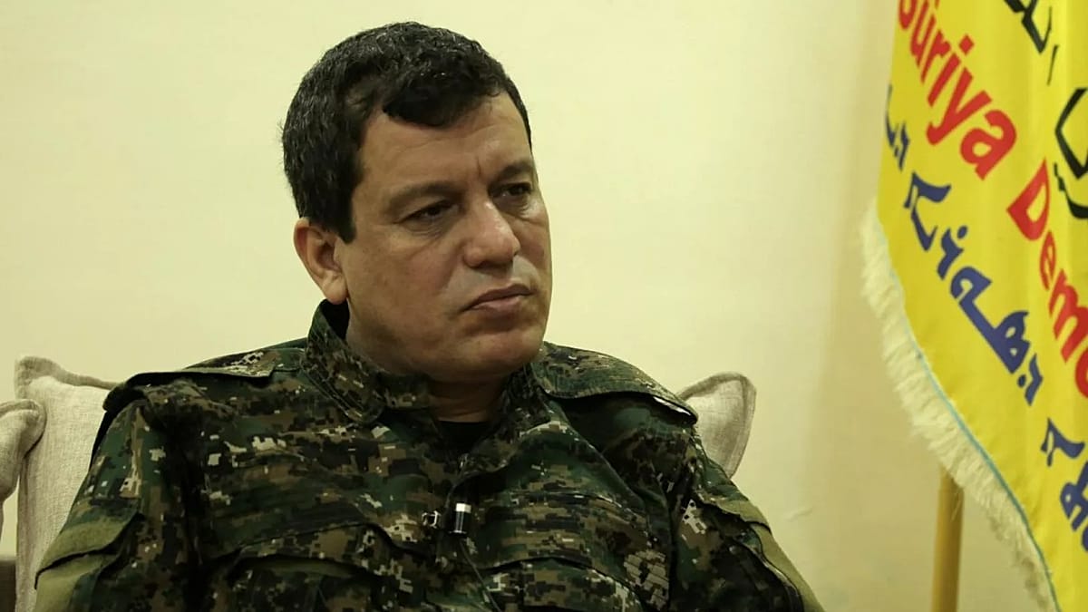 SDG güçlerinin feshini açıklayan Mazlum Abdi kimdir?