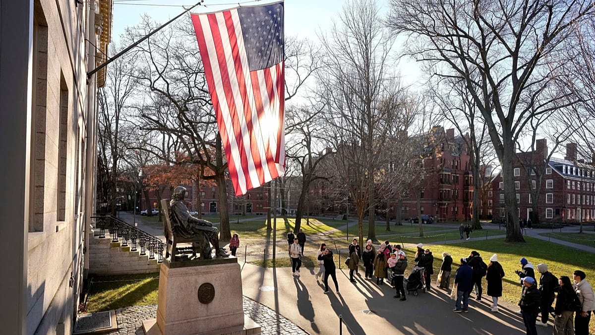 Harvard, eski morg yöneticisinin çaldığı ceset parçaları için 53 milyon dolar ödemeyi kabul etti