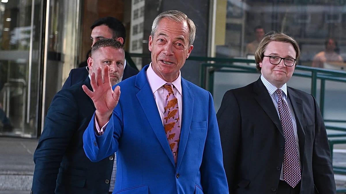 İngiltere'de ara seçim: Nigel Farage yeniden milletvekili seçildi