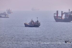 İran ve Umman arasında Hürmüz anlaşması: Askeri gemilere geçiş yasağı