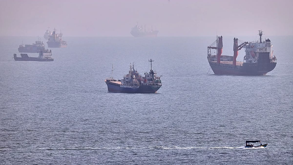 İran ve Umman arasında Hürmüz anlaşması: Askeri gemilere geçiş yasağı