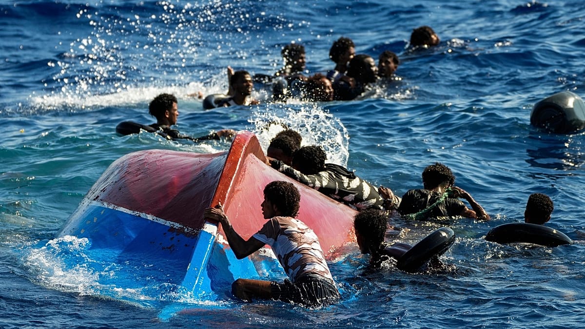 Akdeniz'de göçmen trajedisi: Libya açıklarında 11 ceset bulundu