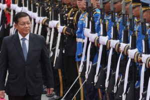 Myanmar'ın eski cunta lideri, Tayland ziyaretiyle diplomatik izolasyonu kırmayı hedefliyor