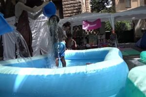 Roma'da Spin Time sakinleri yangın sonrası sıcak hava dalgasında sokakta kaldı