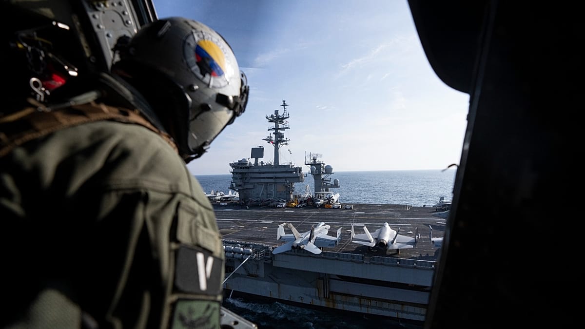 ABD’nin yeni uçak gemisi Orta Doğu’da: Yıpranan USS Abraham Lincoln görevi devrediyor