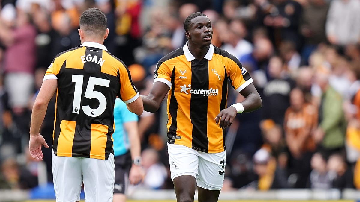 Premier Ligi'nde sezonun ilk sürprizi: Hull City, Manchester United'ı 2-0 yendi