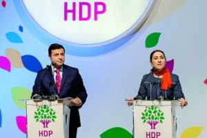 Tuncer Bakırhan'dan 'çerçeve yasa' açıklaması: Demirtaş ve Yüksekdağ siyasete katılacak