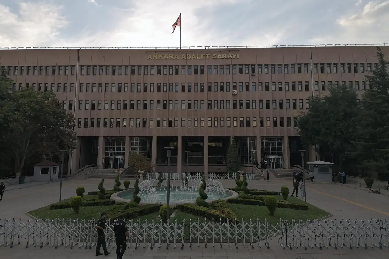Eryaman Stadı'nda çocuğun formasını çıkarmıştı: Şüpheliye ev hapsi verildi
