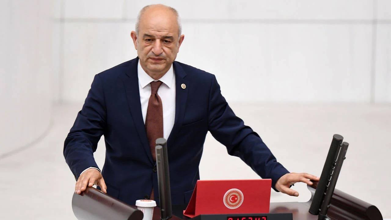 19'a düşen Yeni Yol Grubu'nu kurtarmak yine CHP'ye düştü: Ali Fazıl Kasap katıldı