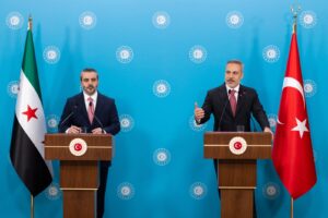 Hakan Fidan, Suriyeli mevkidaşı Esad Hasan Şeybani ile görüştü