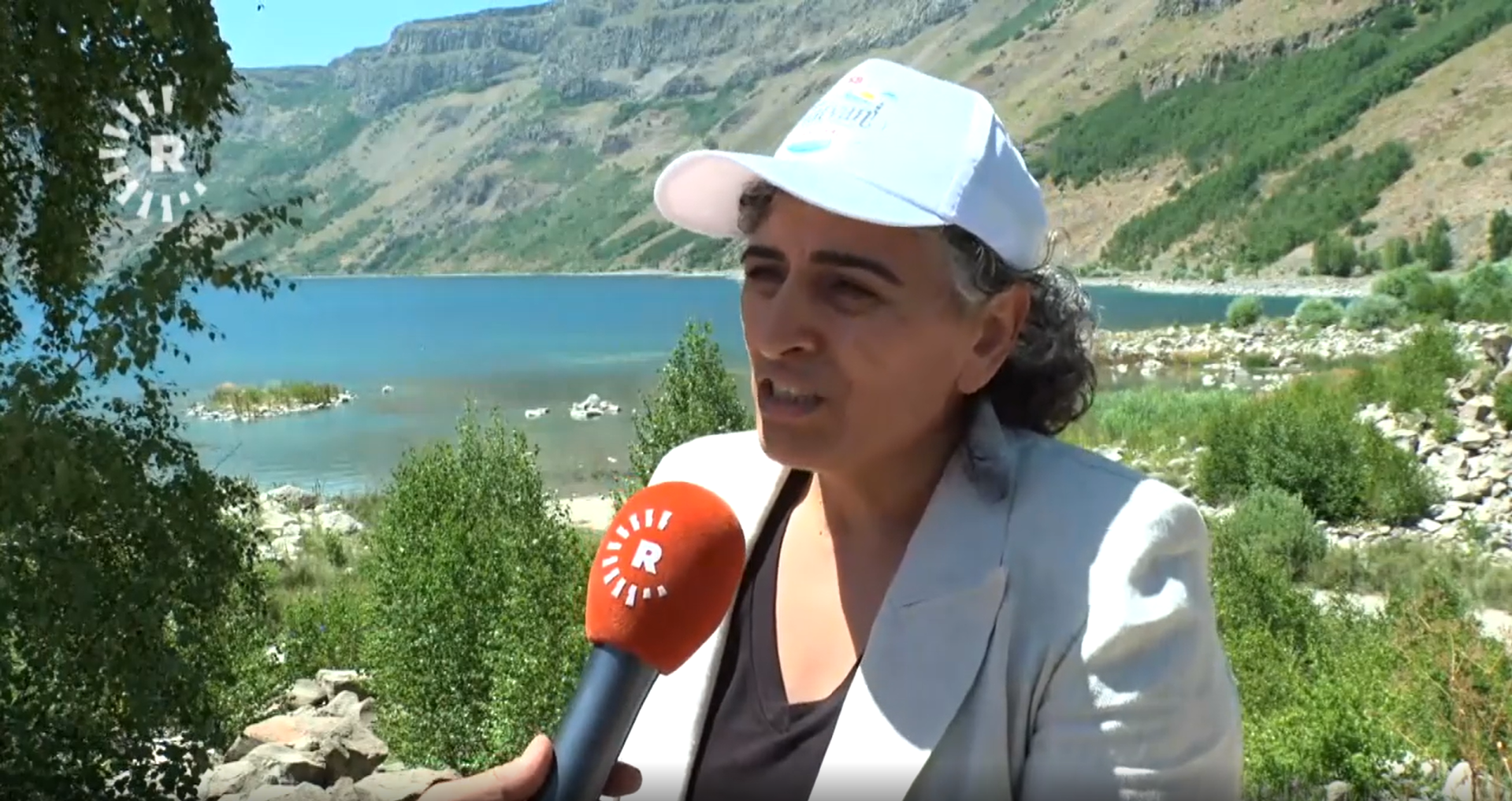 Sebahat Tuncel’den Rûdaw’a ‘Çerçeve Yasa’ açıklaması: Demokratikleşme için bir geçiş yasasıdır