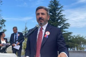 Bakan Yardımcısı Aydın, Kürdistan bayrağının yer aldığı görseli paylaştı, ardından sildi
