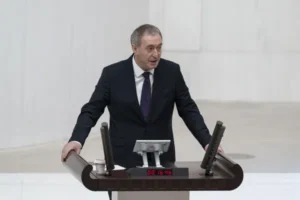 Tuncer Bakırhan: Kürtler ayrılmak isteseydi Meclis çatısı altında olmazdık