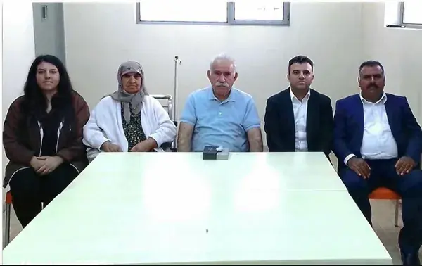 Ömer Öcalan, Abdullah Öcalan’la aile fotoğrafını paylaştı