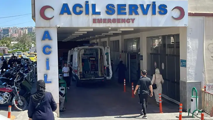 URFA’DA DEHŞET - 4 çocuk annesi kadın araç içerisinde yakıldı, erkek arkadaşı ağır yaralandı