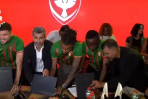 Amedspor’dan görkemli imza töreni: 5 yeni transfer taraftarla buluştu