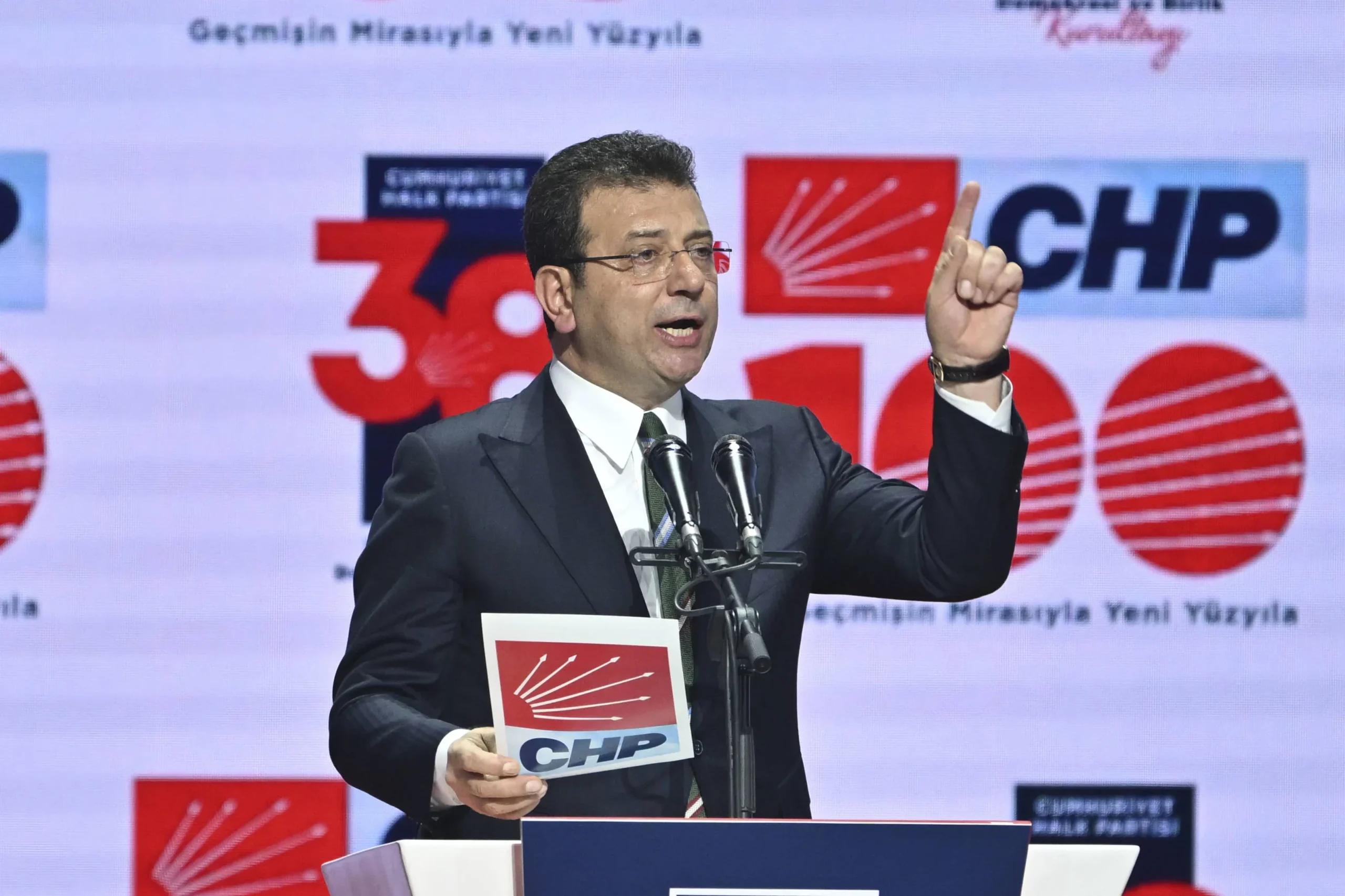 CHP: İmamoğlu'nun partiden istifası şaşırtıcı olmadı, geç kalmış bir karardır