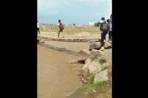 Sırrı Sakık’tan iş insanlarına çağrı: Gelin bu çocuklara bir köprü yapalım