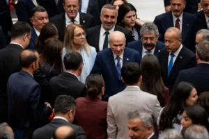 Devlet Bahçeli: Siyasi partiler ve seçim sisteminin yeniden düzenlenmesi gerekmektedir