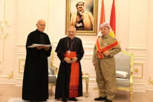 Başkan Barzani’ye Papa’nın Yüksek Onur Nişanı verildi