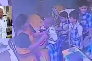 Hindistan’da öğretmeninin vurduğu 6 yaşındaki öğrenci hayatını kaybetti
