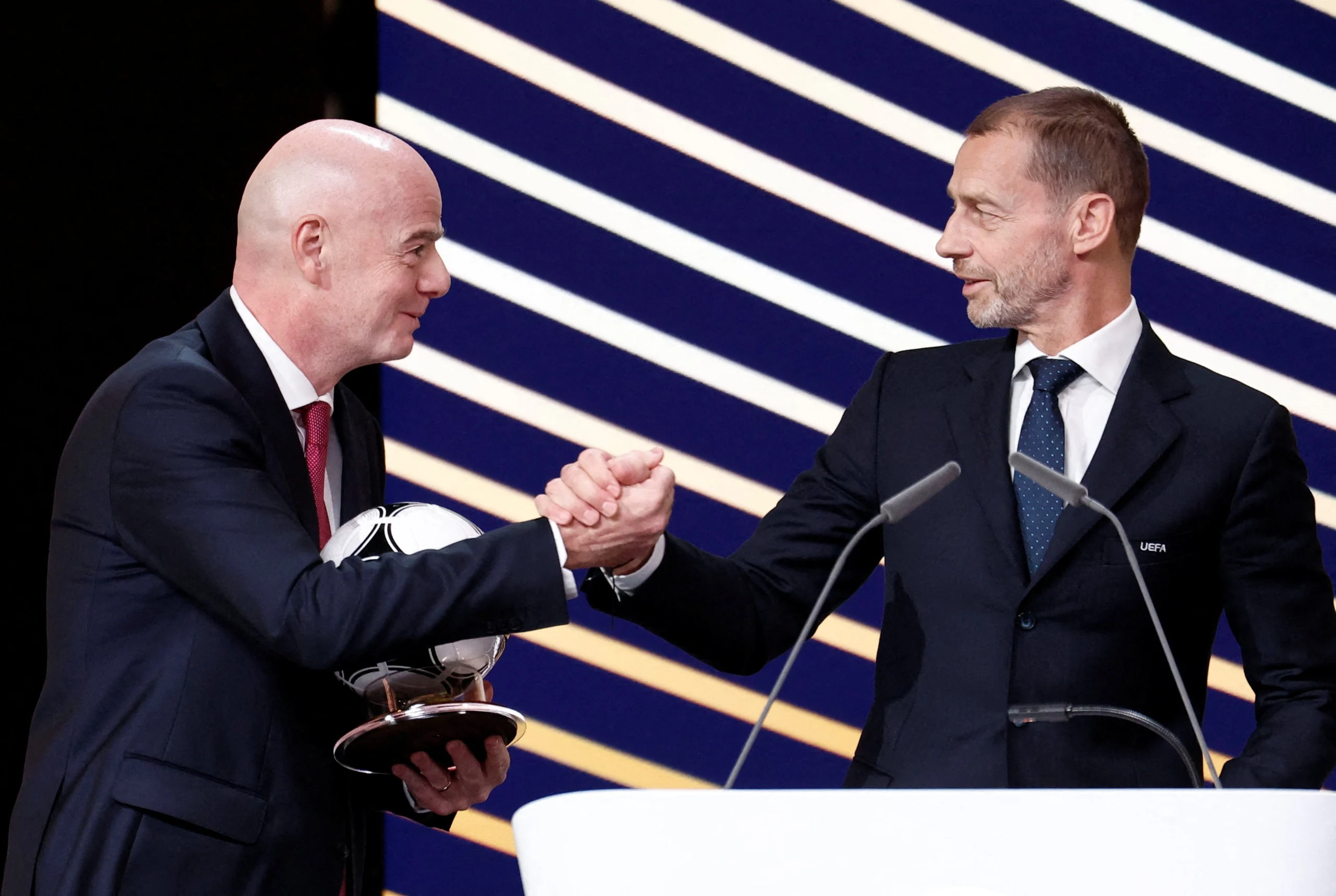 Ceferin’den Infantino’ya çağrı: Görevi bırakmalı