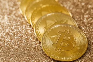 Bitcoin mayıstan bu yana ilk kez 80 bin doların üzerine çıktı