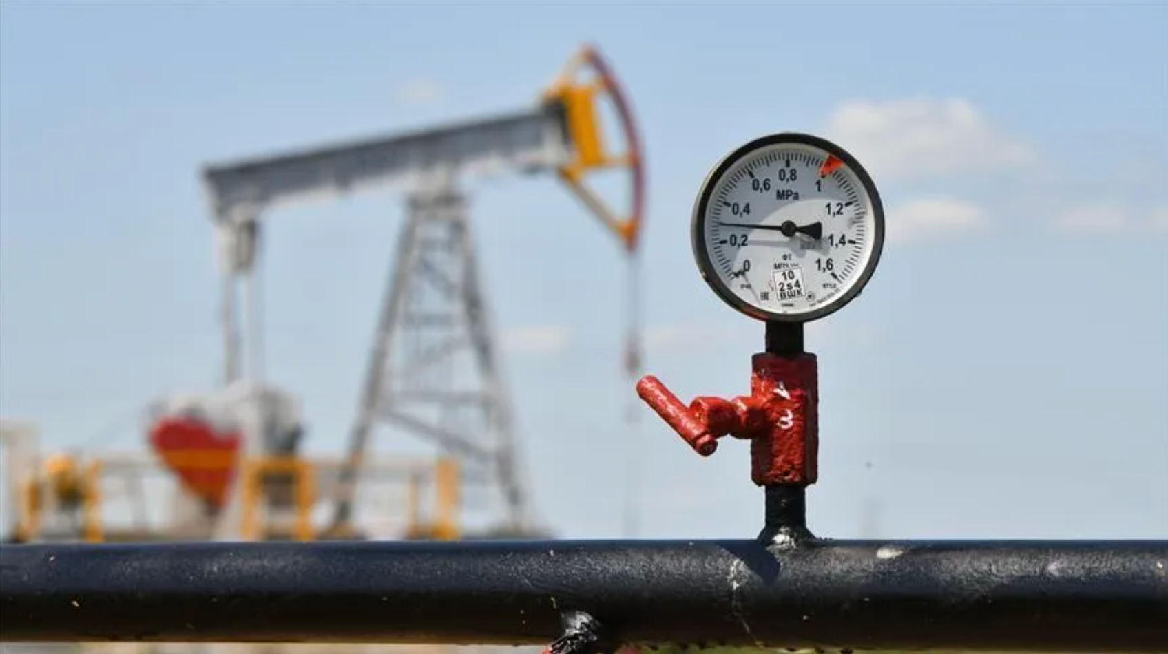 Hürmüz’de tansiyonun düşeceği beklentisi petrolü aşağı çekti