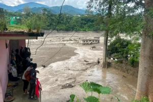 Nepal'deki sel felaketinde can kaybı 157'yi aştı, yüzlerce kişi kayıp