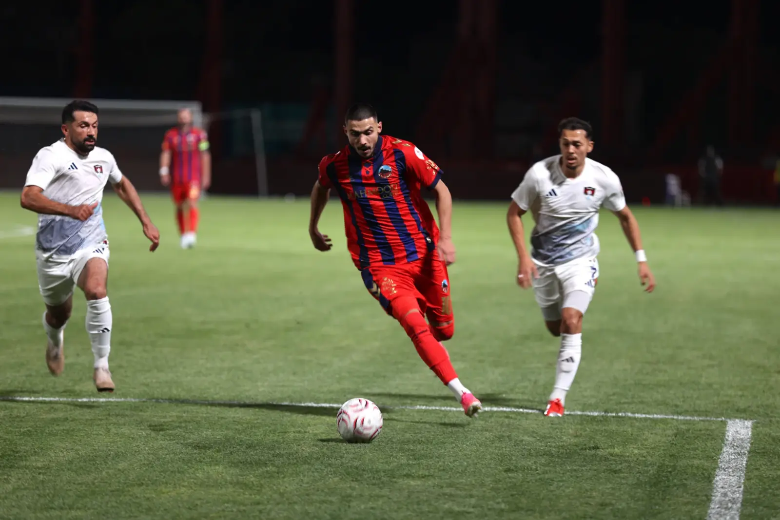 Mardin’de puanlar paylaşıldı: Vanspor son anda güldü