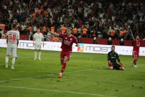 Batmanspor’dan rüya gibi geri dönüş: Liderliği kaptı
