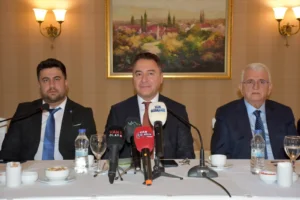 Babacan Van’da konuştu: Barış sürecinin desteklenmesi elzem
